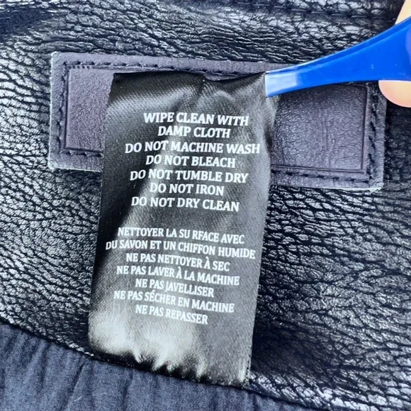 🚫SOLD!|•[BLANKNYC]•| Draped Full Zip Faux Leather Snakeskin Cardigan + Cotton - Picture 16 of 16